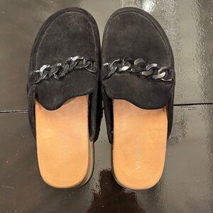 Vionic Black Chain Detail Women's Mules
